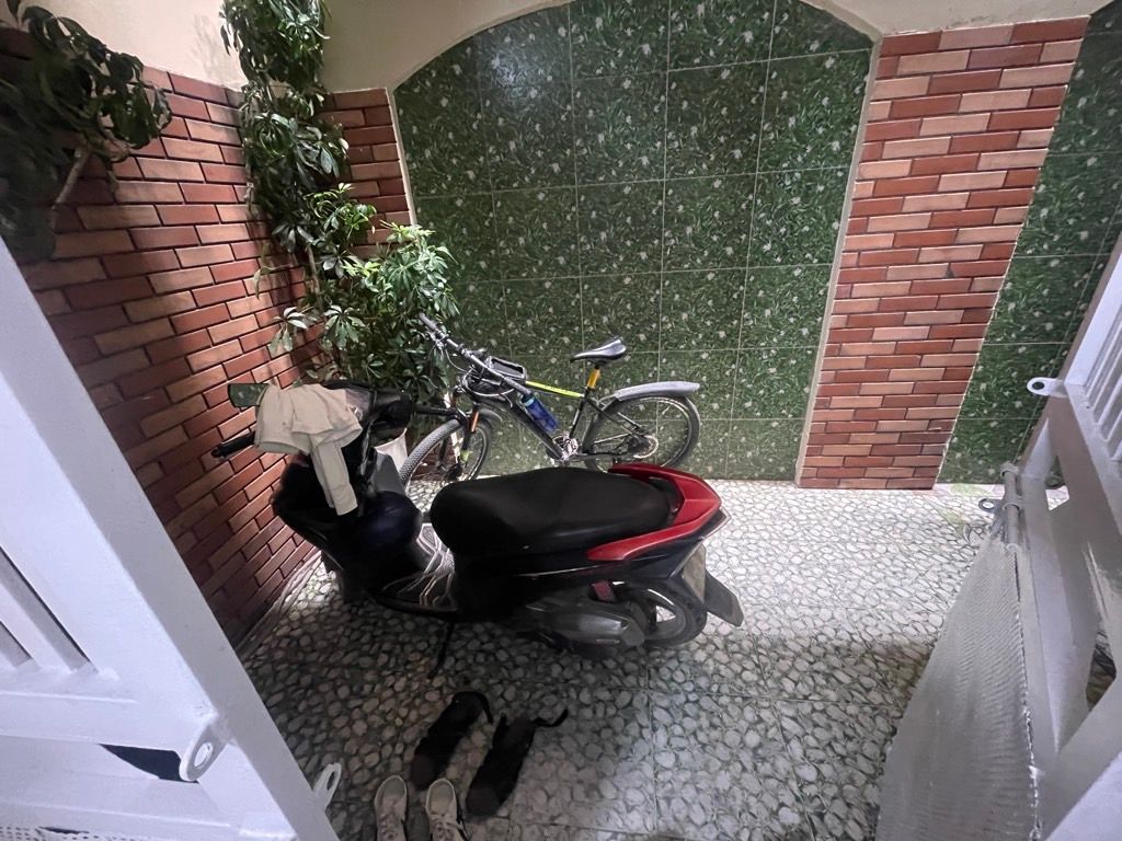 Bán nhà Thổ Quan - diện tích 20m2 6 tầng - Cực hot, nhà đẹp hiếm có - giá 6 tỷ