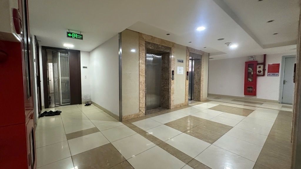 Bán nhà Nguyễn Trãi - diện tích 96m2 9 tầng - CĂN GÓC TẦNG CAO - VIEW ĐẸP - TRUNG TÂM NGÃ TƯ SỞ - giá 8,5 tỷ