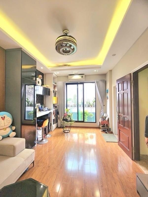 Bán nhà Nguyễn Lương Bằng - diện tích 37m2 5 tầng - Nhà đẹp ở ngay - giá 16 tỷ