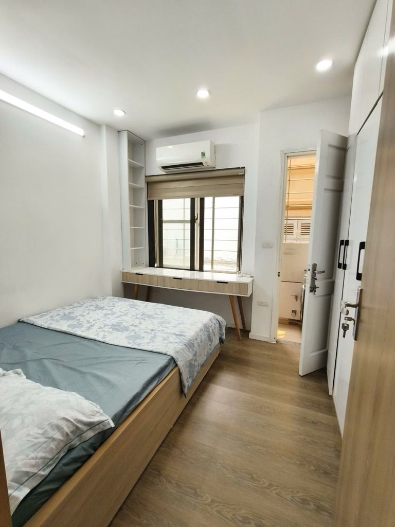 Bán nhà Nguyễn Trãi - diện tích 45m2 4 tầng - Ngõ thông ô tô qua - giá 2,2 tỷ