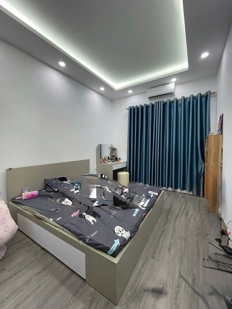 Bán nhà Thịnh Quang - diện tích 23m2 4 tầng - Nhà mới đẹp ở luôn - giá 6,9 tỷ