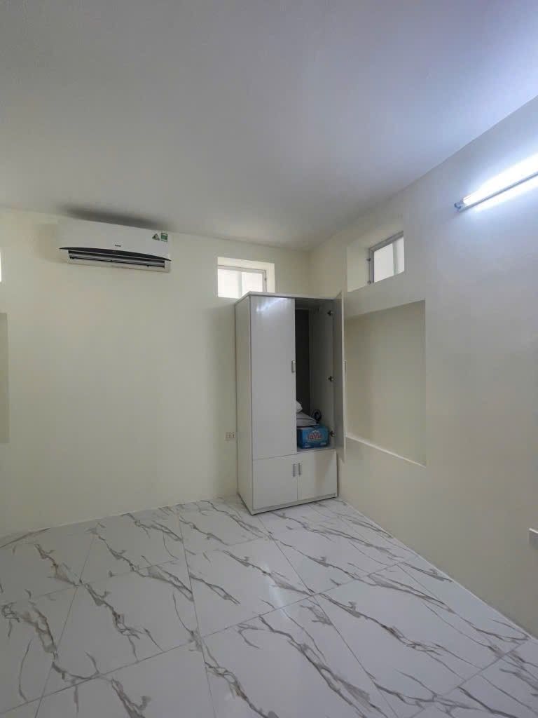 Bán nhà Tân Mai - diện tích 60m2 1 tầng - ô tô đỗ cửa - giá 3,8 tỷ