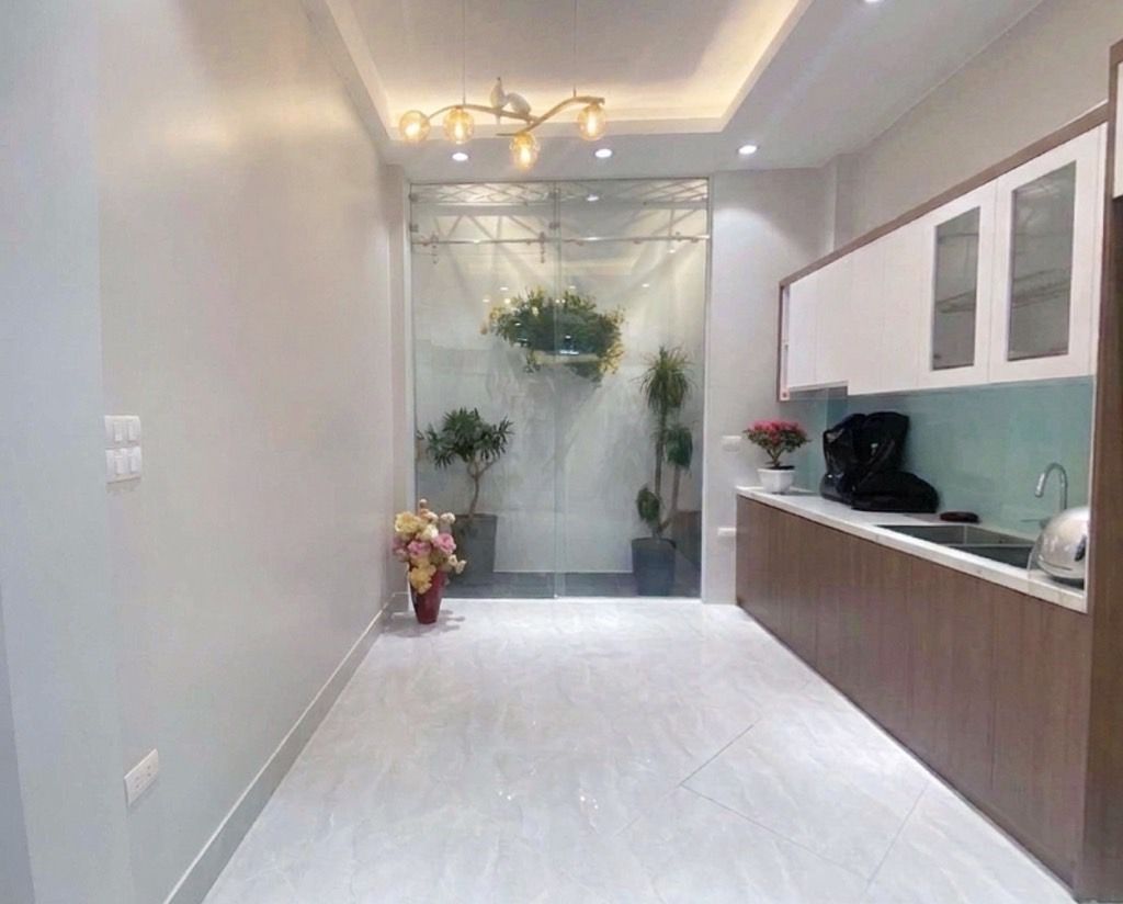 Bán nhà Hồng Mai - diện tích 45m2 5 tầng - Nhà rộng sát phố, cách ô tô 10m - giá 11,3 tỷ