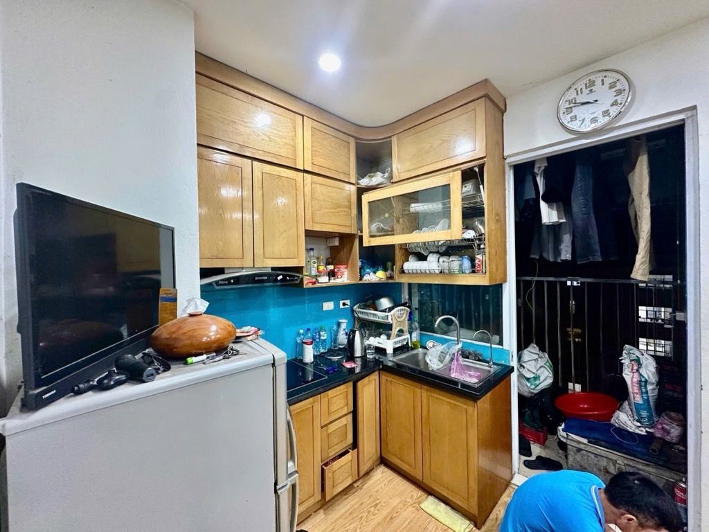 Bán nhà Tây Nam Linh Đàm - diện tích 34.3m2 12 tầng - Nhà đẹp hiếm có - giá 3,45 tỷ