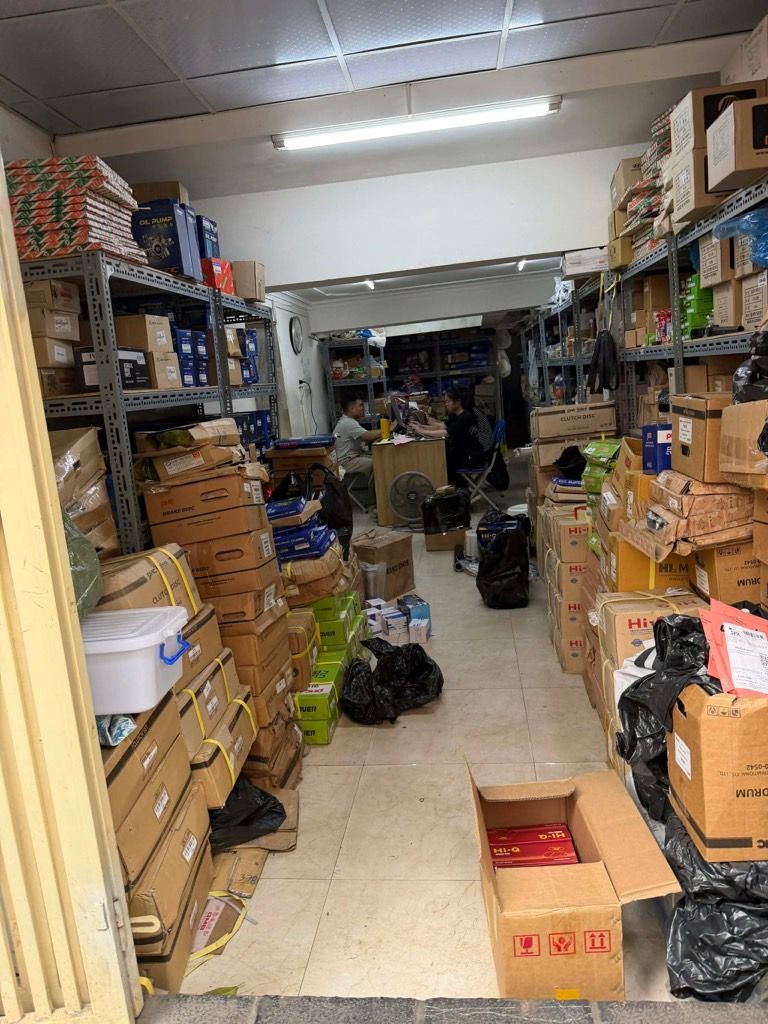 Bán nhà Nguyễn Công Trứ - diện tích 55m2 2 tầng - ô tô đỗ cửa - giá 21 tỷ