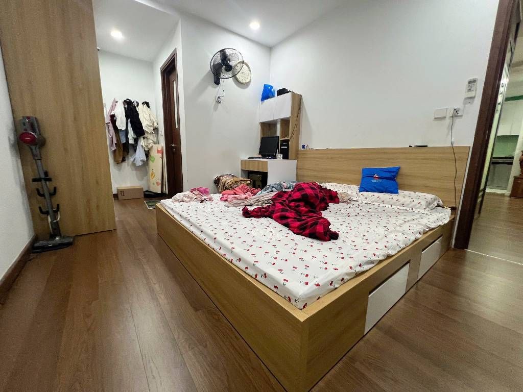 Bán nhà Trần Thủ Độ - diện tích 81.9m2 1 tầng - Chung cư lô góc Phương Đông Green Park - giá 7,95 tỷ