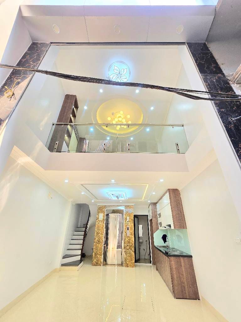 Bán nhà Ngõ Chợ Khâm Thiên - diện tích 35m2 6 tầng - Thang máy - giá 9,5 tỷ