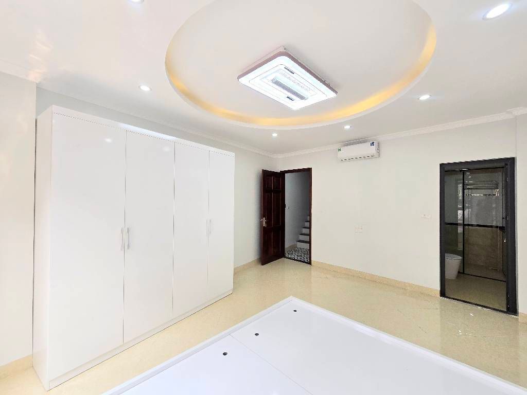 Bán nhà Ngõ Chợ Khâm Thiên - diện tích 35m2 6 tầng - Thang máy - giá 9,5 tỷ