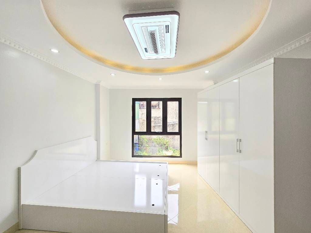 Bán nhà Ngõ Chợ Khâm Thiên - diện tích 35m2 6 tầng - Thang máy - giá 9,5 tỷ