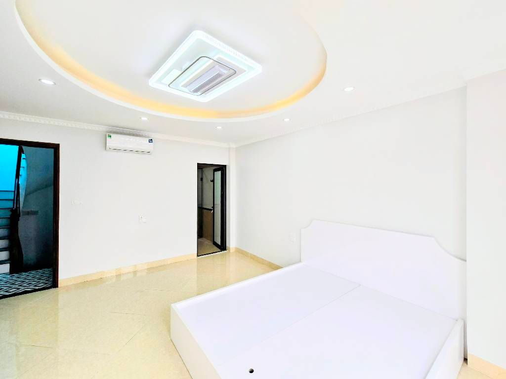 Bán nhà Ngõ Chợ Khâm Thiên - diện tích 35m2 6 tầng - Thang máy - giá 9,5 tỷ