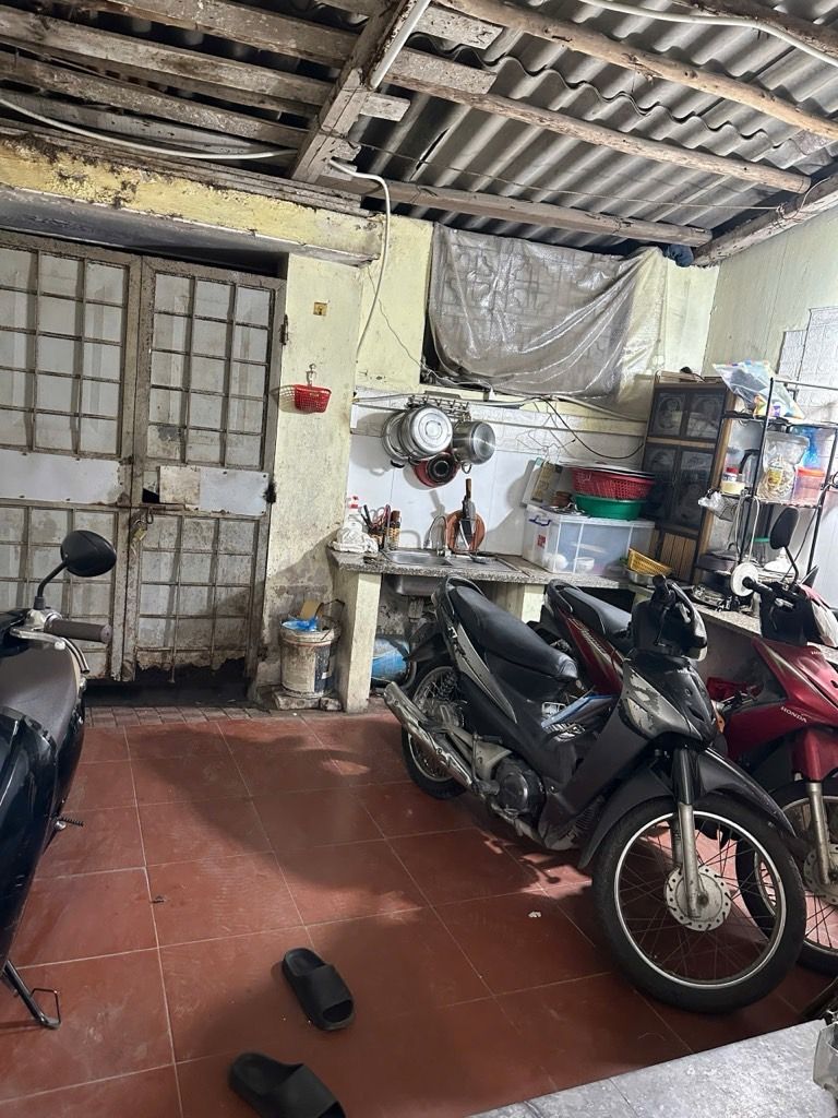 Bán nhà Yên Hoà - diện tích 50m2 2 tầng - Nhà cũ xác định bán đất - giá 0 tỷ