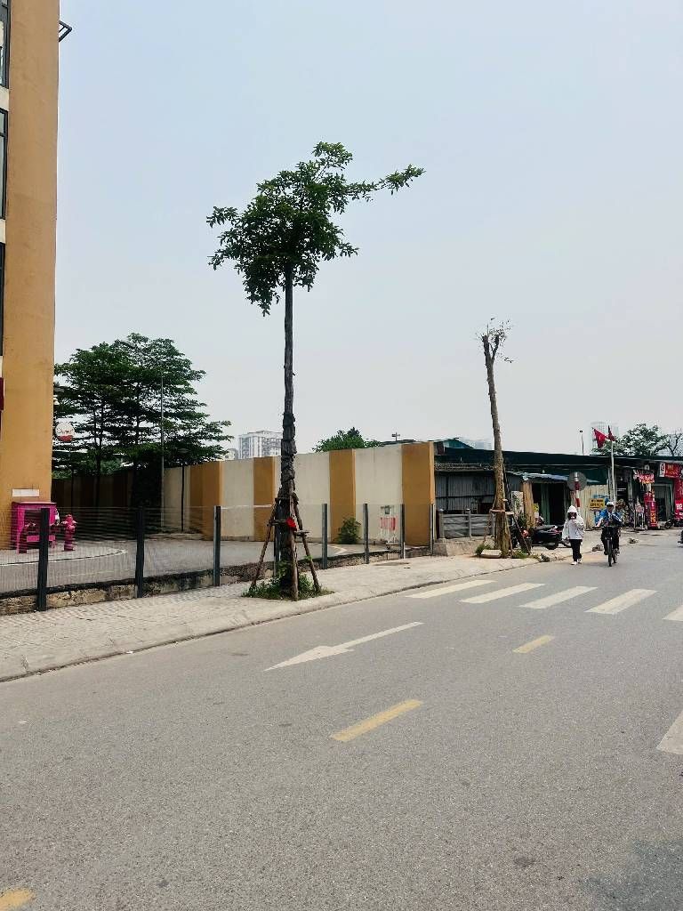 Bán nhà Triều Khúc - diện tích 82.2m2 10 tầng - Nhà đẹp - giá 8,96 tỷ