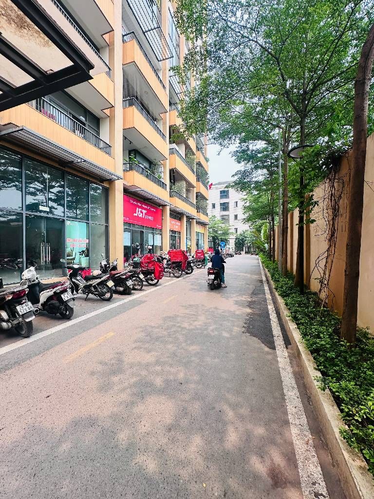 Bán nhà Triều Khúc - diện tích 82.2m2 10 tầng - Nhà đẹp - giá 8,96 tỷ