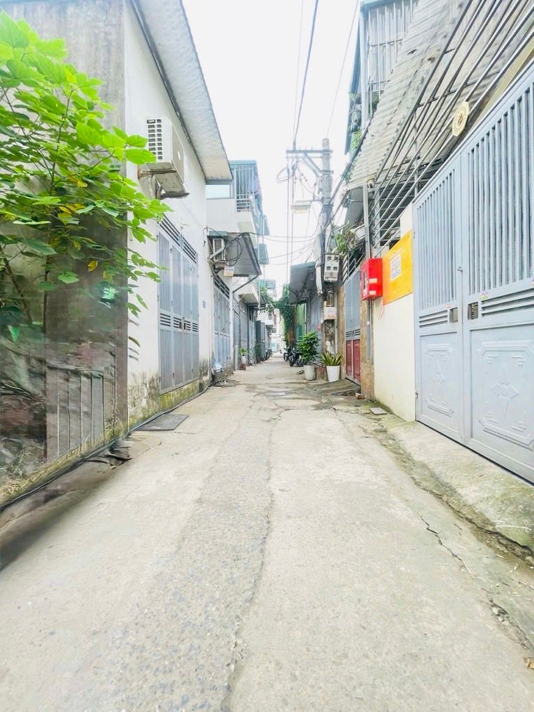 Bán nhà Định Công Thượng - diện tích 46m2 2 tầng - Lô góc, ngõ thông - giá 3,15 tỷ