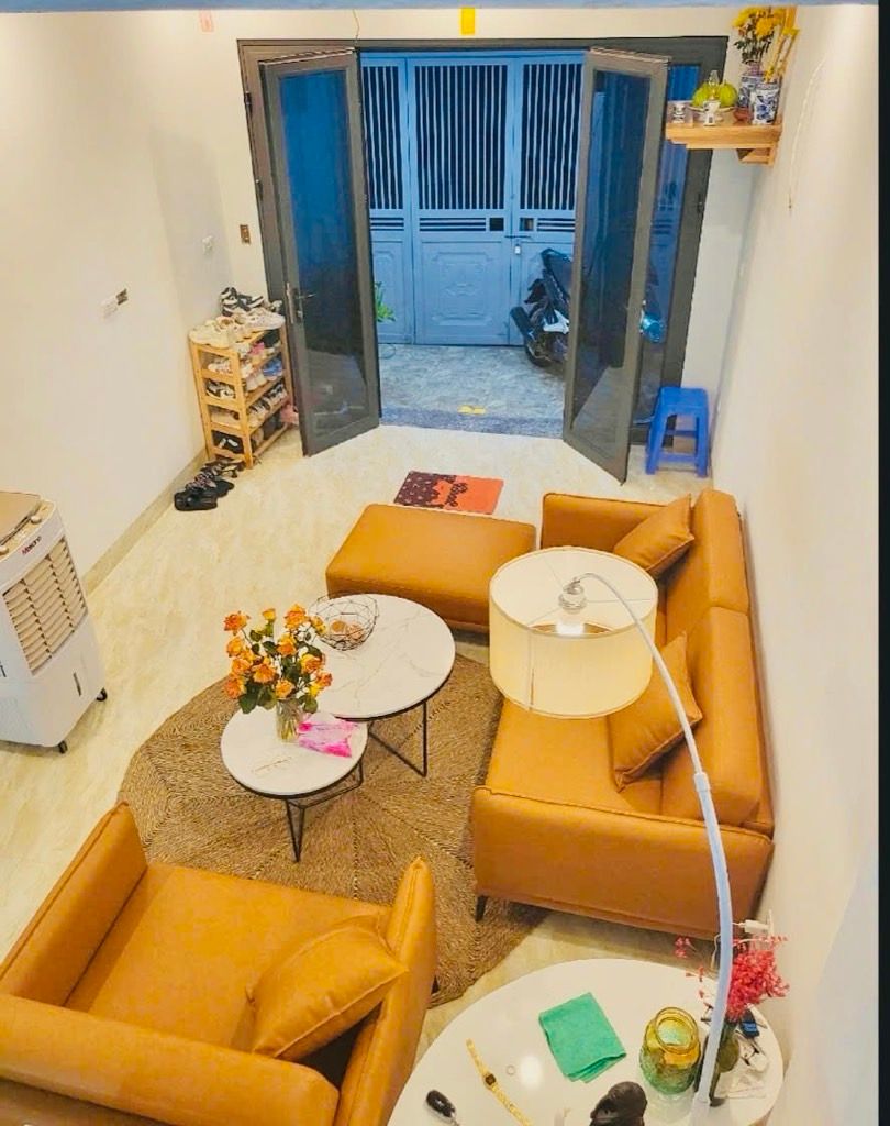 Bán nhà Định Công Thượng - diện tích 46m2 2 tầng - Lô góc, ngõ thông - giá 3,15 tỷ