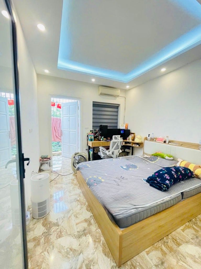 Bán nhà Định Công Thượng - diện tích 46m2 2 tầng - Lô góc, ngõ thông - giá 3,15 tỷ