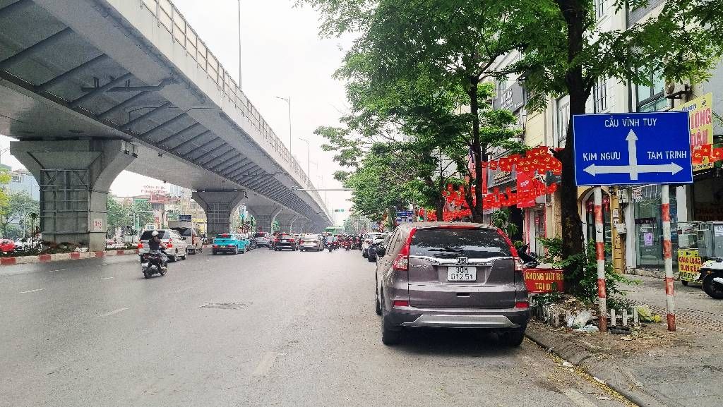 Bán nhà Minh Khai - diện tích 50m2 3 tầng - Mặt ngõ ô tô tránh - giá 23 tỷ