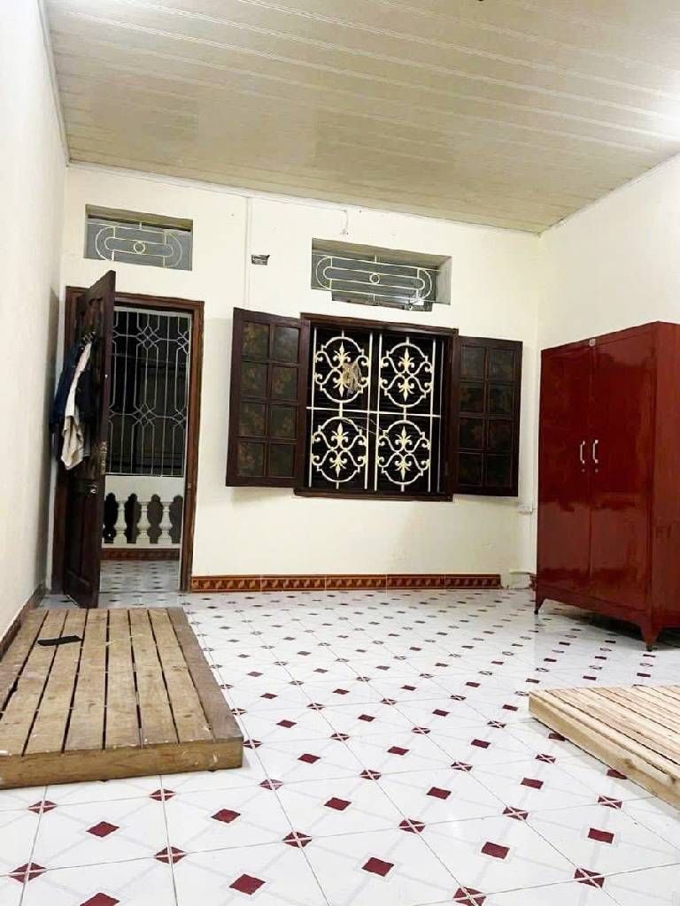 Bán nhà Minh Khai - diện tích 50m2 3 tầng - Mặt ngõ ô tô tránh - giá 23 tỷ