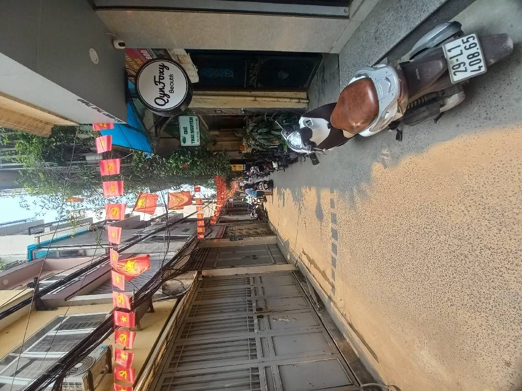 Bán nhà Thái Thịnh - diện tích 31,5m2 4 tầng - ô tô đỗ cửa - giá 12,5 tỷ