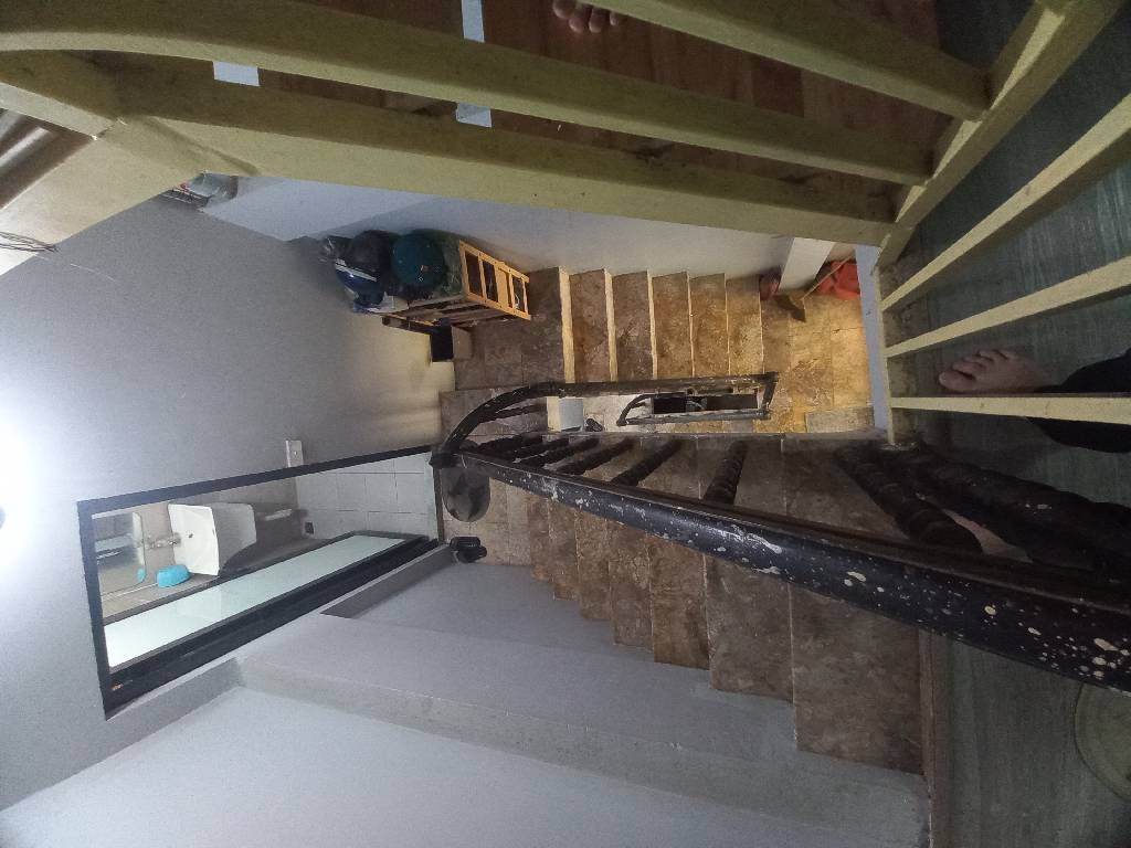 Bán nhà Thái Thịnh - diện tích 31,5m2 4 tầng - ô tô đỗ cửa - giá 12,5 tỷ