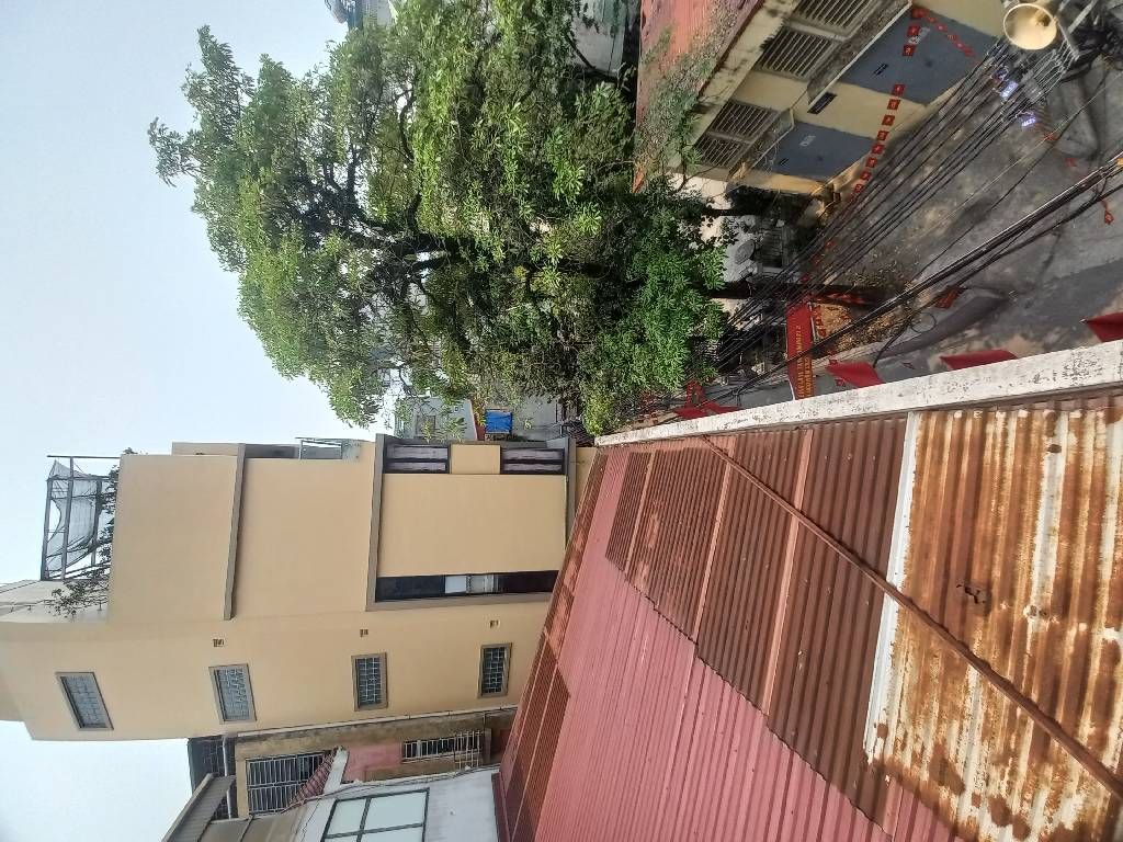 Bán nhà Thái Thịnh - diện tích 31,5m2 4 tầng - ô tô đỗ cửa - giá 12,5 tỷ