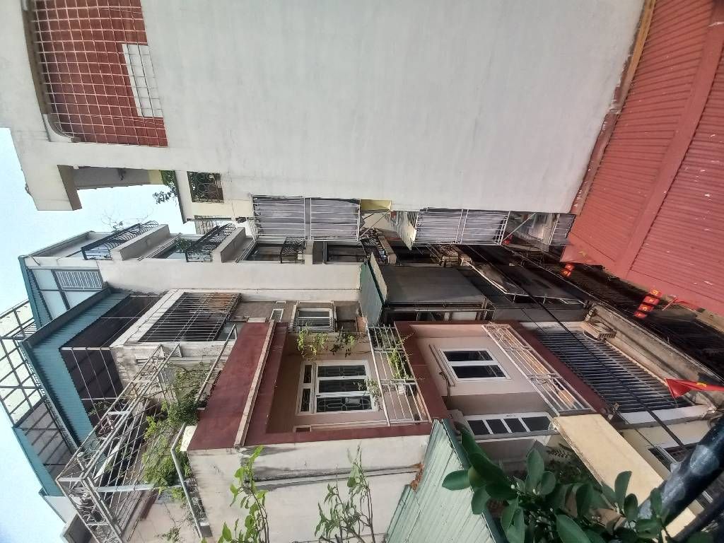 Bán nhà Thái Thịnh - diện tích 31,5m2 4 tầng - ô tô đỗ cửa - giá 12,5 tỷ