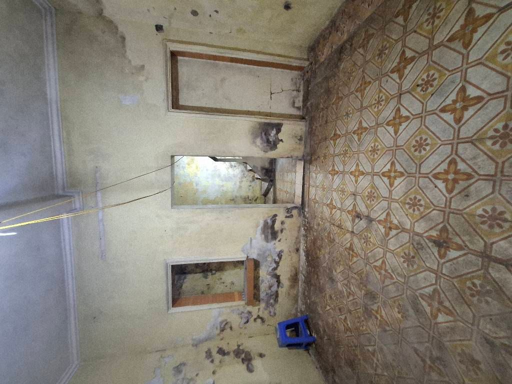 Bán nhà Minh Khai - diện tích 47.5m2 3 tầng - Đất nở hậu nhẹ - giá 15,6 tỷ