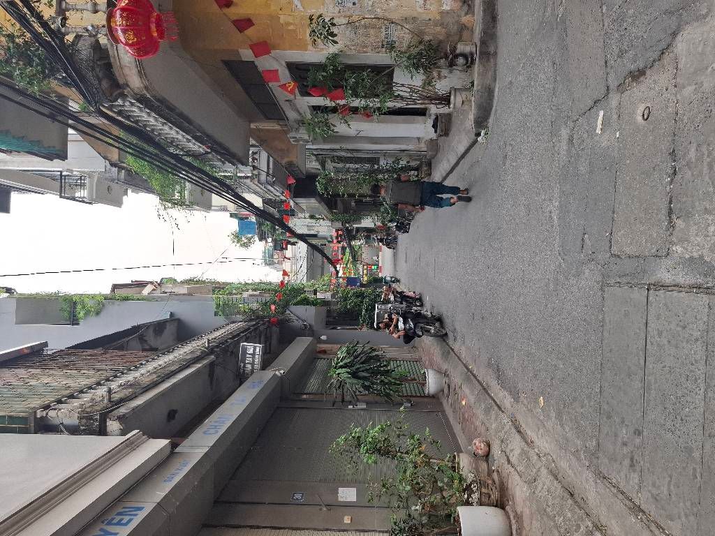 Bán nhà Minh Khai - diện tích 47.5m2 3 tầng - Đất nở hậu nhẹ - giá 15,6 tỷ