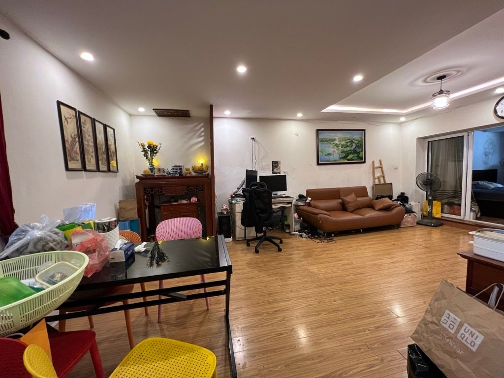 Bán nhà Vũ Ngọc Phan - diện tích 80m2 1 tầng - Ô tô đỗ chân cầu thang - giá 5,3 tỷ