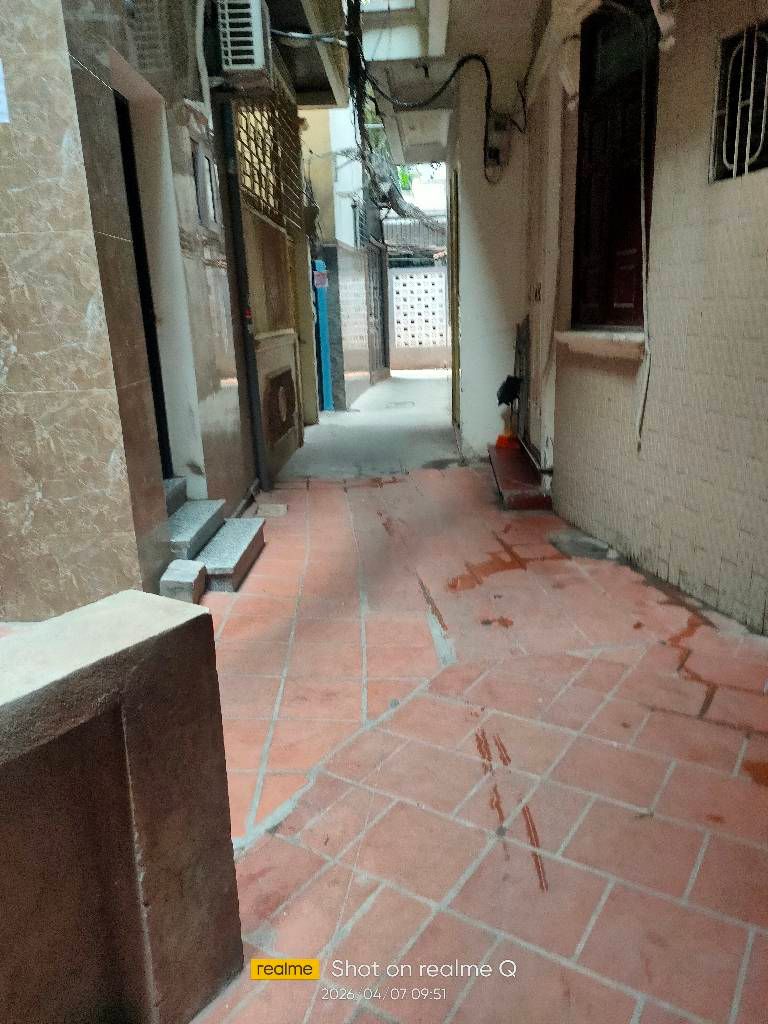 Bán nhà Hào Nam - diện tích 74.4m2 5 tầng - 9 phòng ngủ khép kín - giá 17,1 tỷ