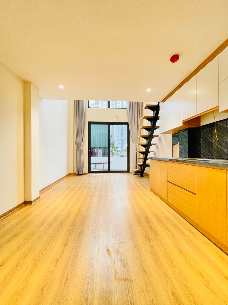 Bán nhà Minh Khai - diện tích 64m2 6 tầng - Nhà đẹp, cho thuê ổn định - giá 16,0 tỷ