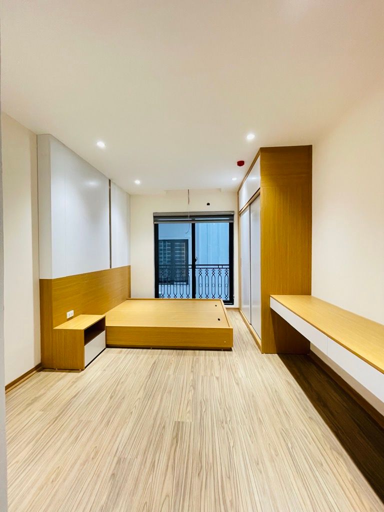 Bán nhà Minh Khai - diện tích 64m2 6 tầng - Nhà đẹp, cho thuê ổn định - giá 16,0 tỷ