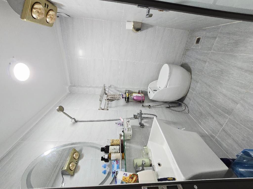 Bán nhà Vũ Hữu - diện tích 40,6m2 4 tầng - Nhà đẹp dân xây - giá 12 tỷ