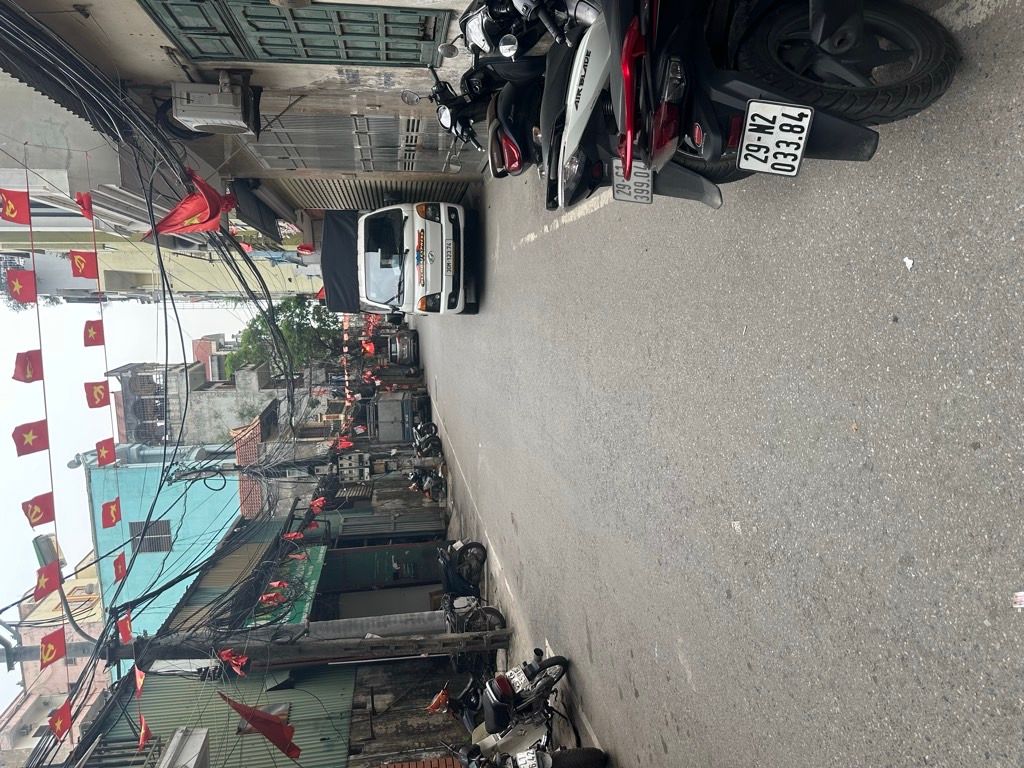 Bán nhà Giải phóng - diện tích 28.3m2 5 tầng - Ô tô tránh đỗ cổng - giá 9,3 tỷ