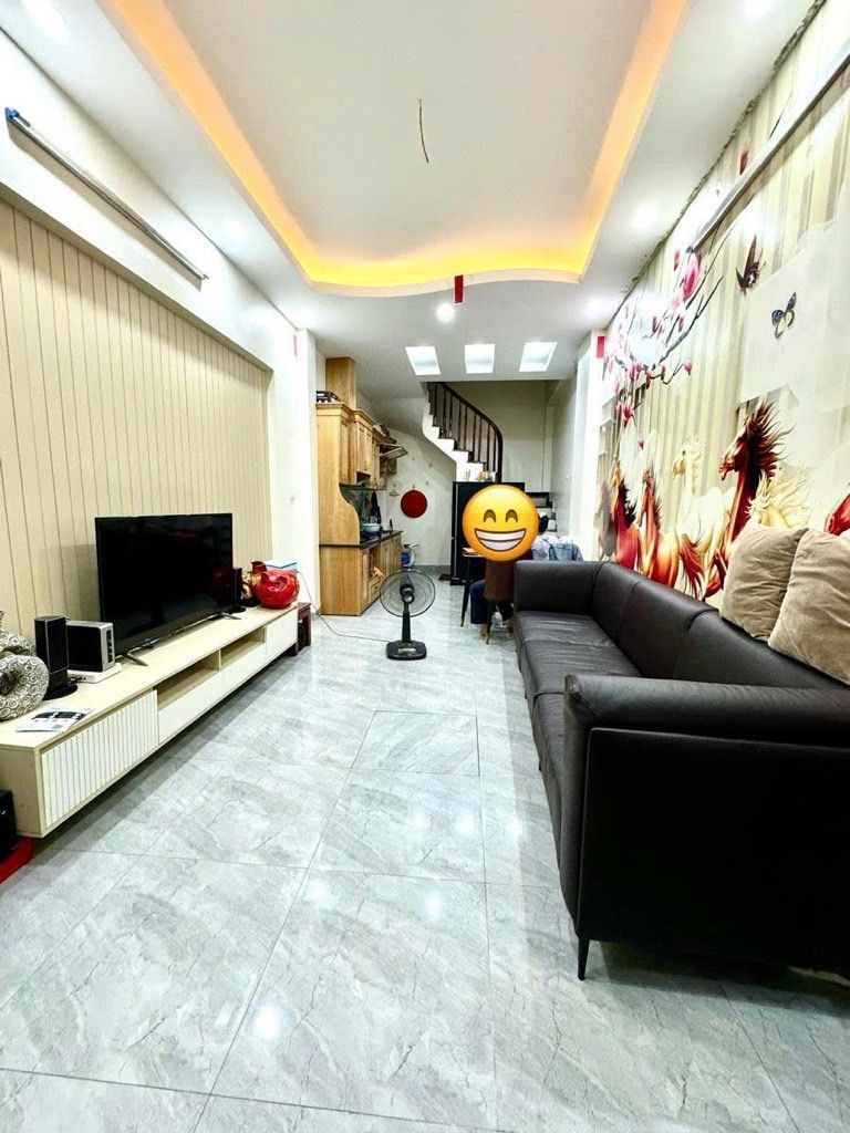 Bán nhà Lê Trọng Tấn - diện tích 30m2 5 tầng - Ô tô gần - giá 8 tỷ