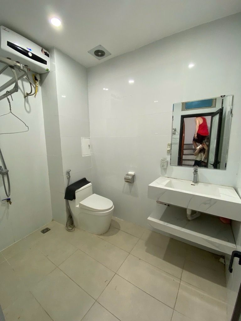 Bán nhà Nguyễn Đức Cảnh - diện tích 30,4m2 5 tầng - Ô tô qua nhà - giá 7,65 tỷ