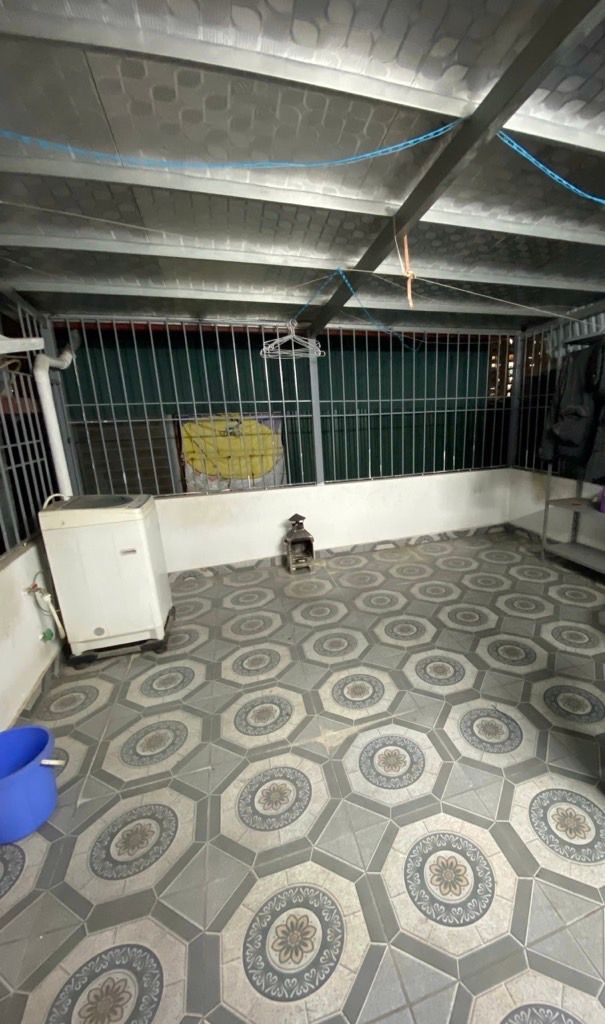 Bán nhà Nguyễn Đức Cảnh - diện tích 30,4m2 5 tầng - Ô tô qua nhà - giá 7,65 tỷ