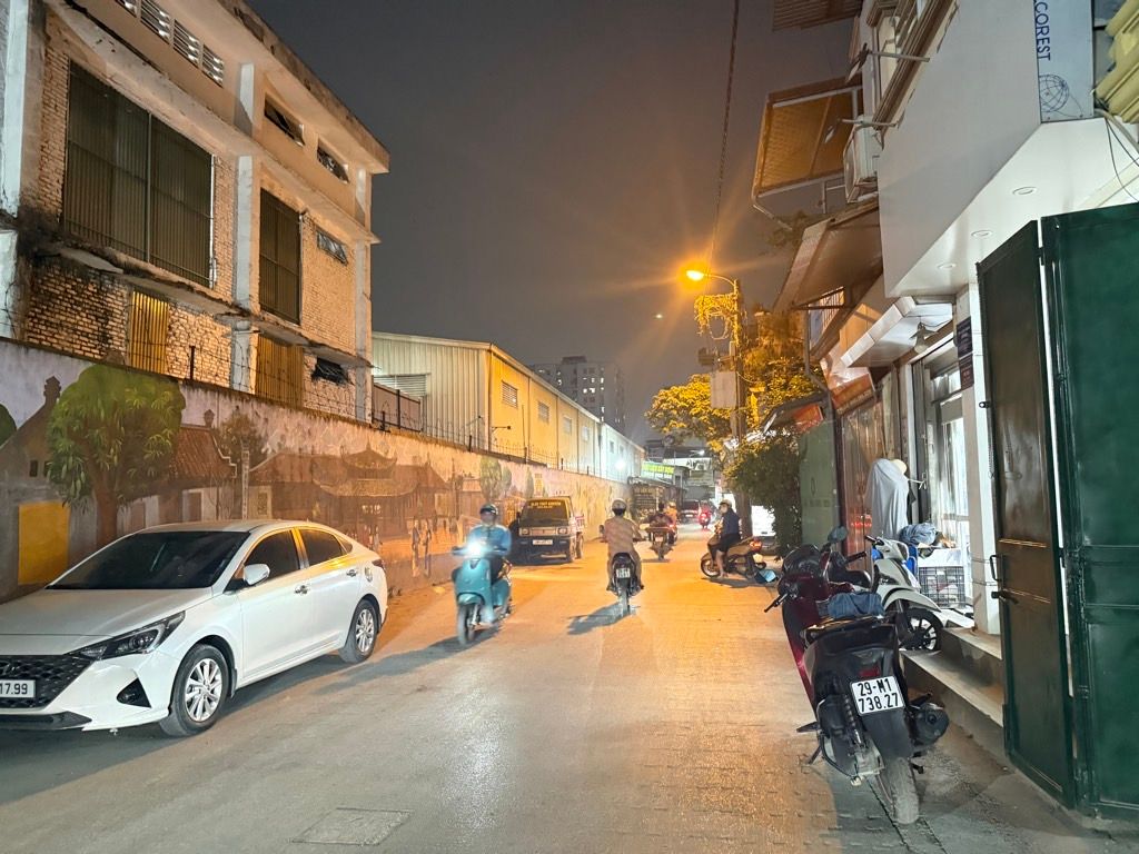 Bán nhà Khương Đình - diện tích 52,6m2 5 tầng - 2 mặt ngõ thông ô tô tải đỗ cửa - giá 19,8 tỷ