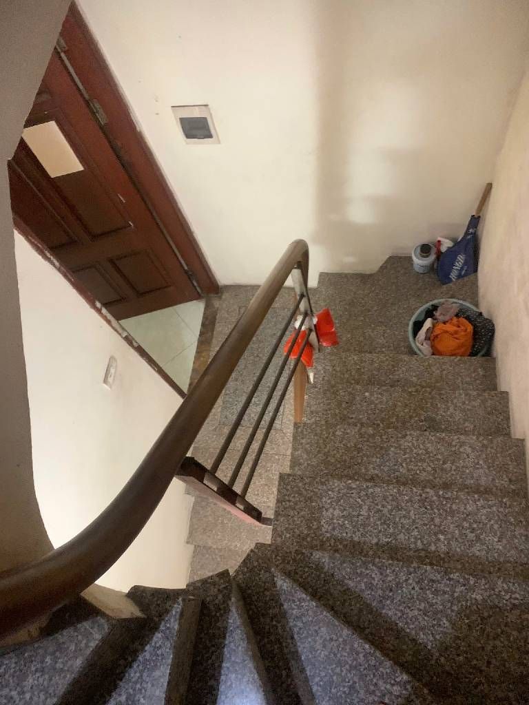 Bán nhà Nguyễn Khoái - diện tích 22m2 5 tầng - MẶT PHỐ - KINH DOANH - Ô TÔ - giá 10 tỷ