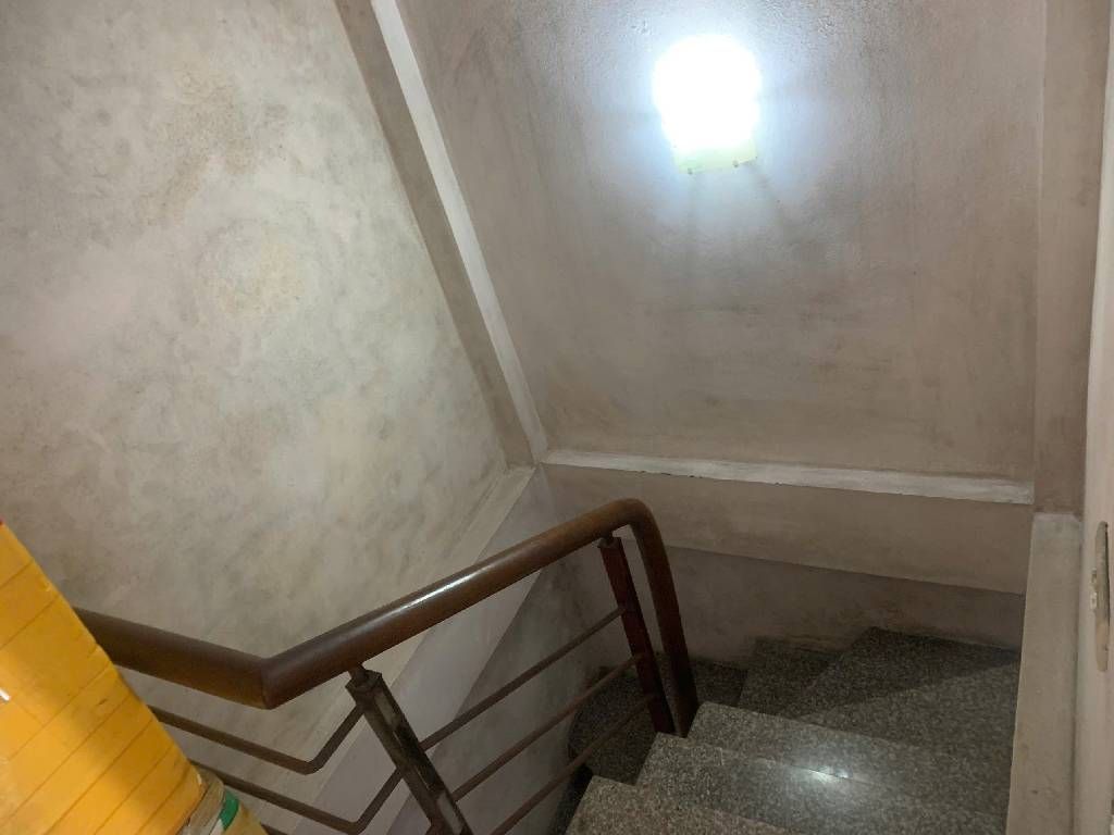 Bán nhà Nguyễn Khoái - diện tích 22m2 5 tầng - MẶT PHỐ - KINH DOANH - Ô TÔ - giá 10 tỷ