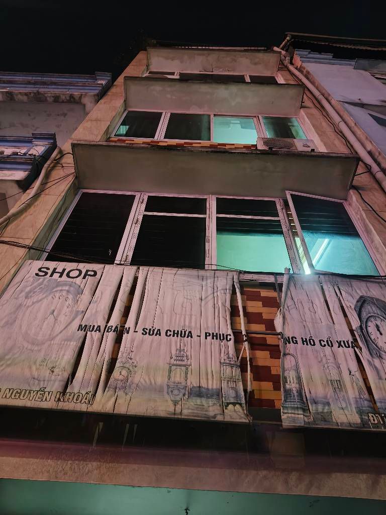 Bán nhà Nguyễn Khoái - diện tích 22m2 5 tầng - MẶT PHỐ - KINH DOANH - Ô TÔ - giá 10 tỷ
