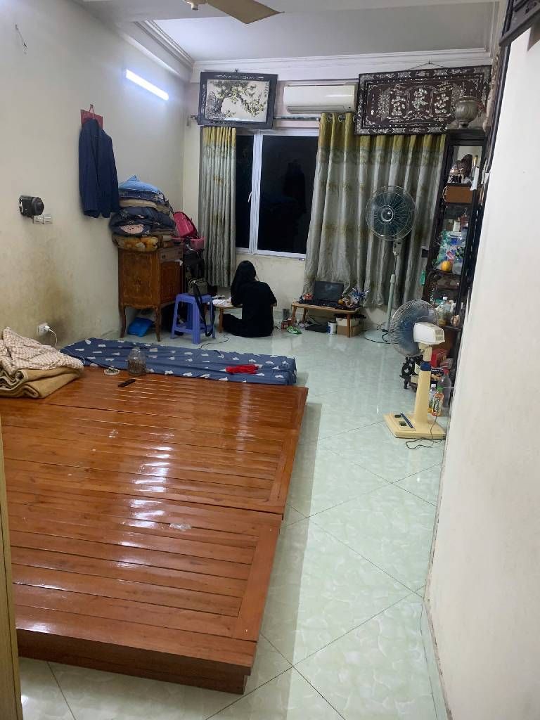 Bán nhà Nguyễn Khoái - diện tích 22m2 5 tầng - MẶT PHỐ - KINH DOANH - Ô TÔ - giá 10 tỷ