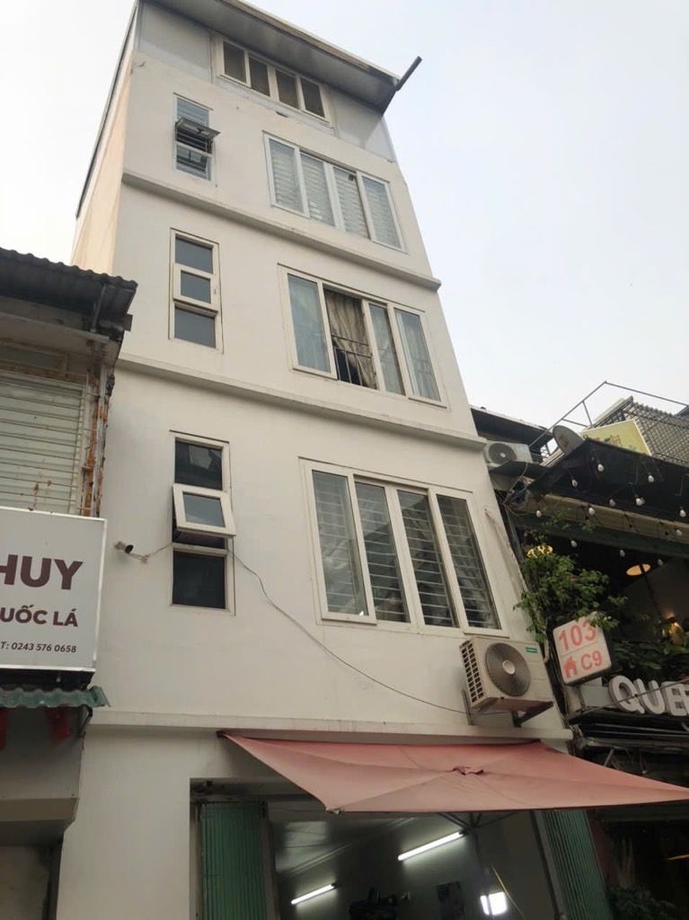 Bán nhà Phương Mai - diện tích 24,2m2 5 tầng - Kinh doanh sầm uất - giá 13,2 tỷ