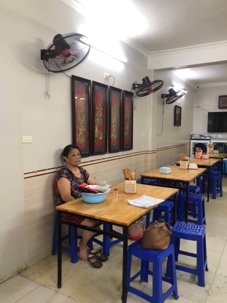 Bán nhà Phương Mai - diện tích 24,2m2 5 tầng - Kinh doanh sầm uất - giá 13,2 tỷ