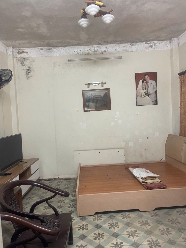 Bán nhà Nguyễn Công Trứ - diện tích 35m2 2 tầng - Gần phố - giá 7,35 tỷ