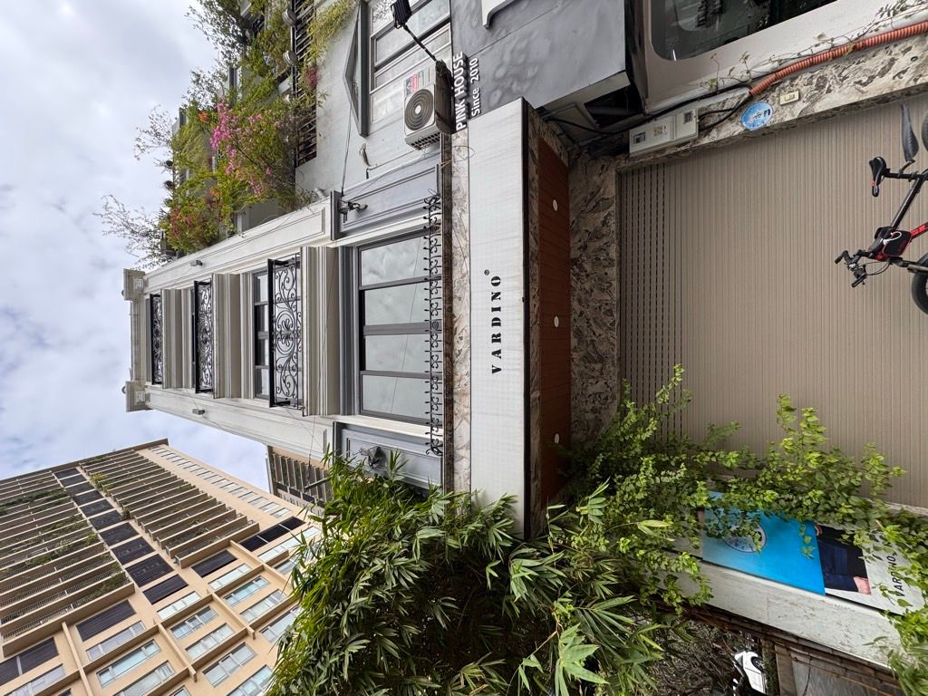 Bán nhà Láng Hạ - diện tích 32m2 6 tầng - Lô góc, thang máy - giá 20,8 tỷ