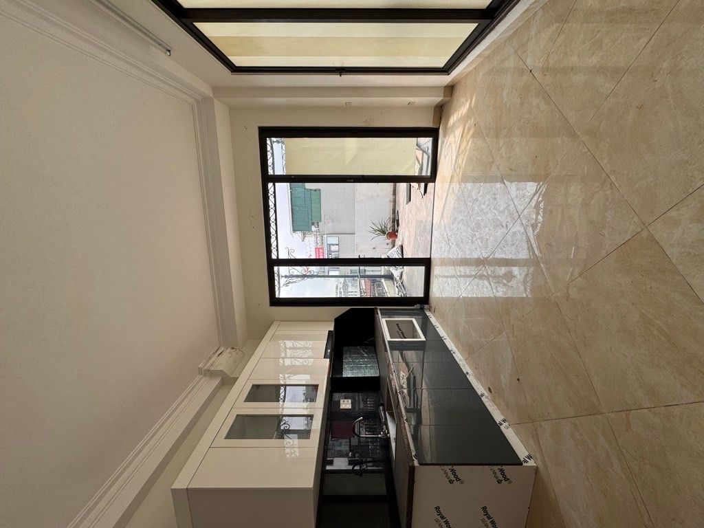 Bán nhà Láng Hạ - diện tích 32m2 6 tầng - Lô góc, thang máy - giá 20,8 tỷ