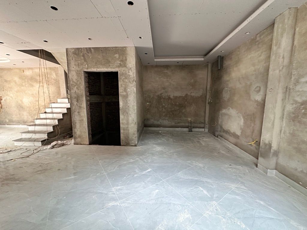 Bán nhà Lĩnh Nam - diện tích 62m2 5 tầng - Lô Góc 3 mặt thoáng - giá 16 tỷ