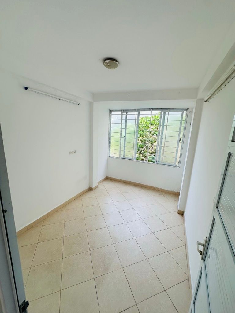 Bán nhà Định Công - diện tích 35,7m2 5 tầng - Ô tô tránh - giá 12,8 tỷ