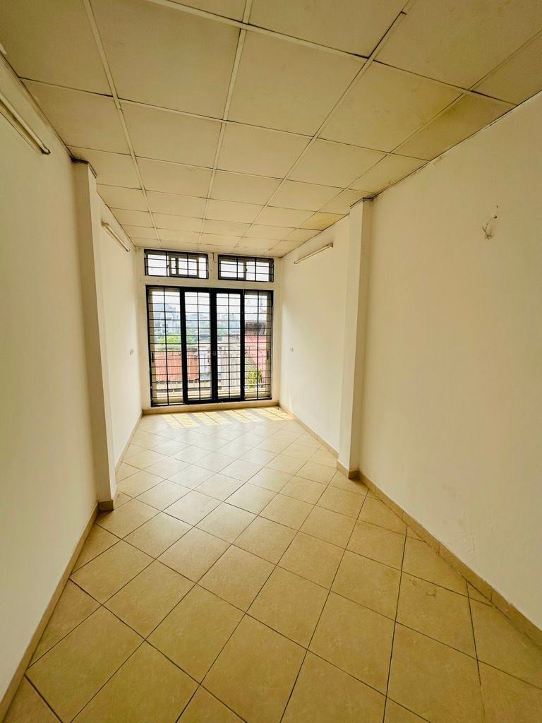 Bán nhà Định Công - diện tích 35,7m2 5 tầng - Ô tô tránh - giá 12,8 tỷ